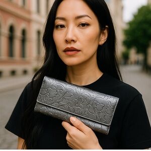 Patricia Nash Silver Embossed Leather Tri-Fold Wallet with‎ Card Slots